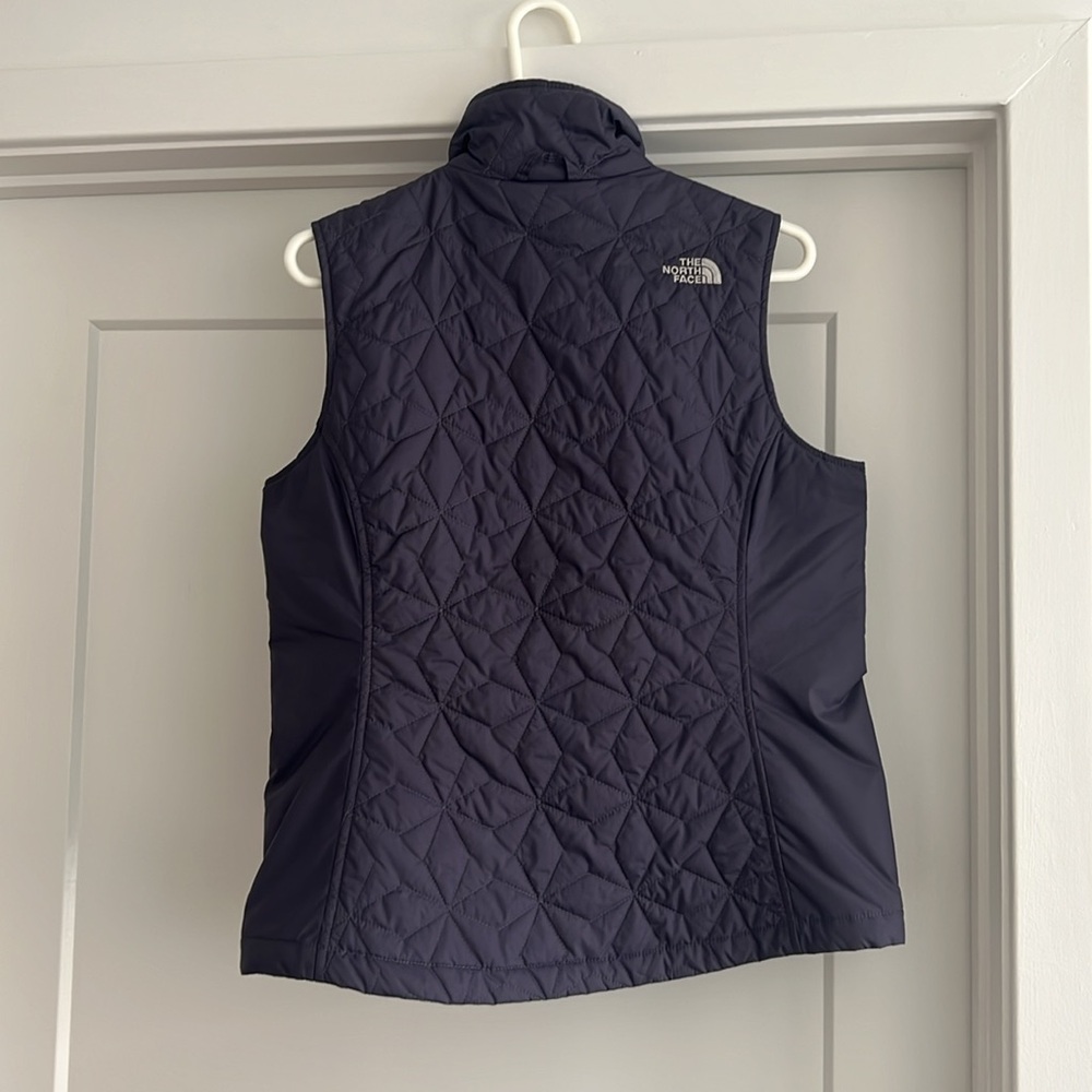 North Face vest M - Picture 2 of 3